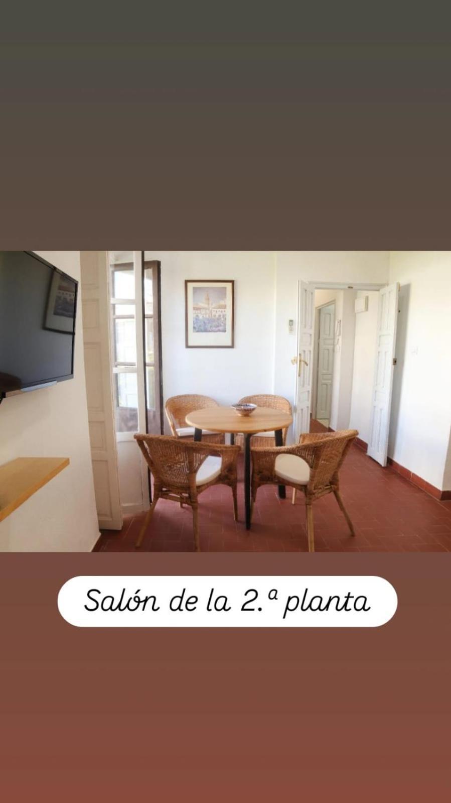 Apartamentos En La Plaza Dona Elvira, 7 Seville Ngoại thất bức ảnh