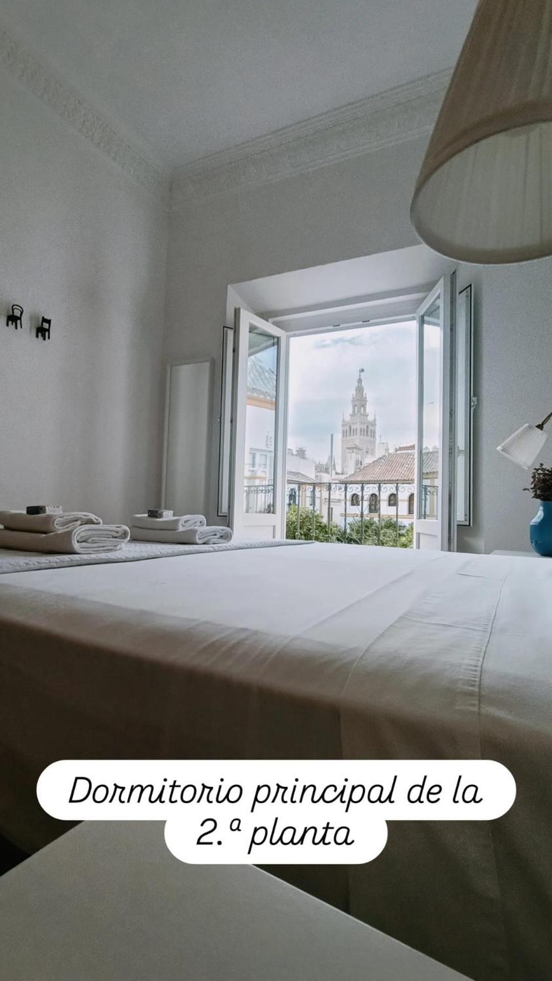 Apartamentos En La Plaza Dona Elvira, 7 Seville Ngoại thất bức ảnh